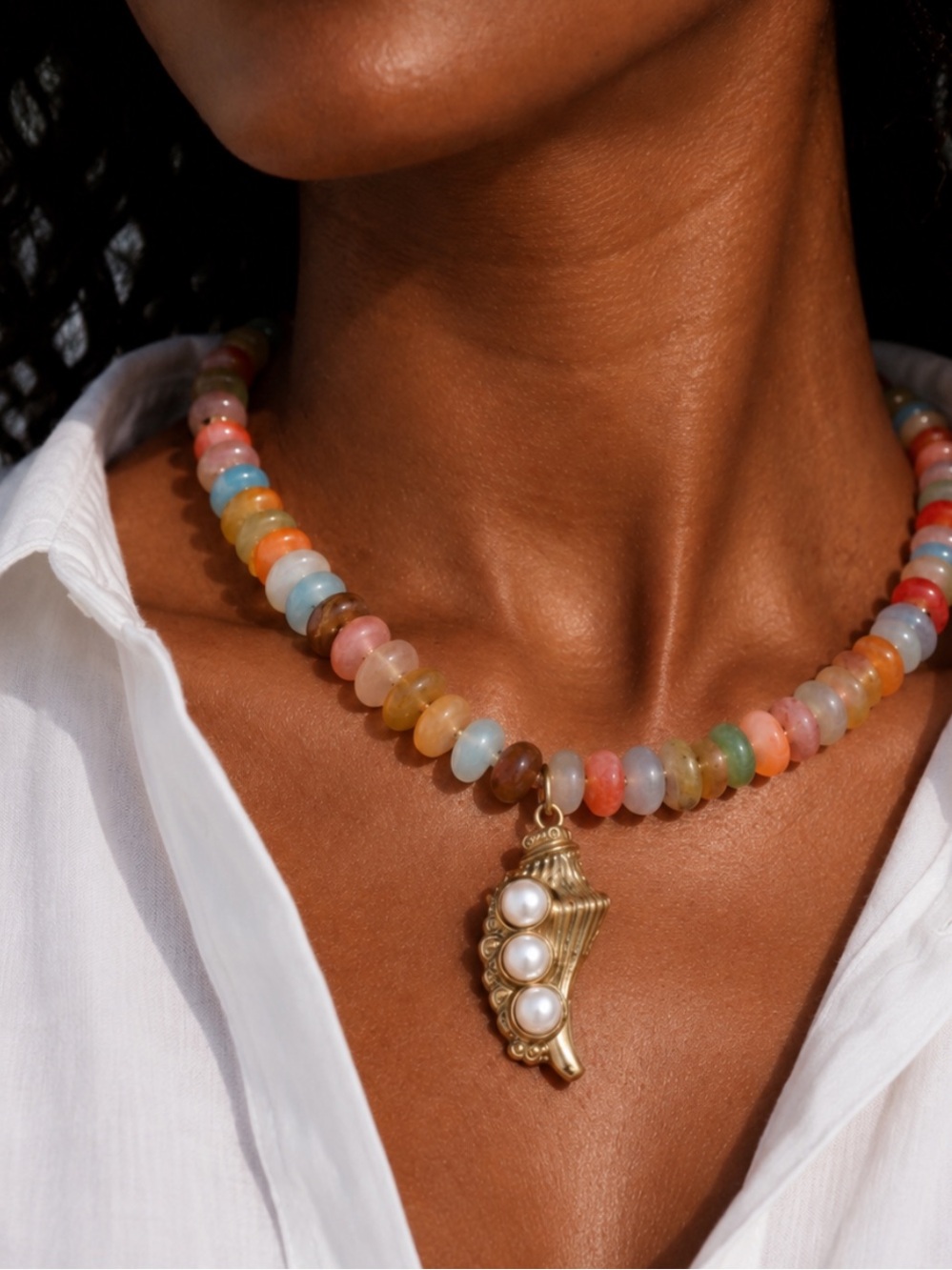 New! Coastal Colorful Beaded Gold Conch Shell Dopamine Necklace NWOT (5003)